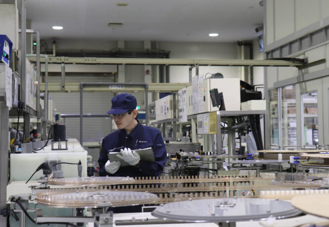 製造部 | 株式会社 カワイ